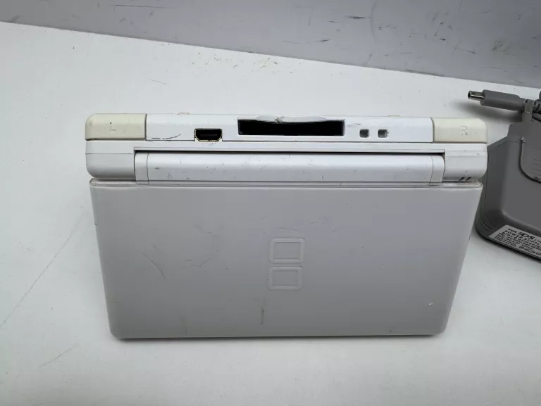 KONSOLA NINTENDO DS LITE + ŁADOWARKA