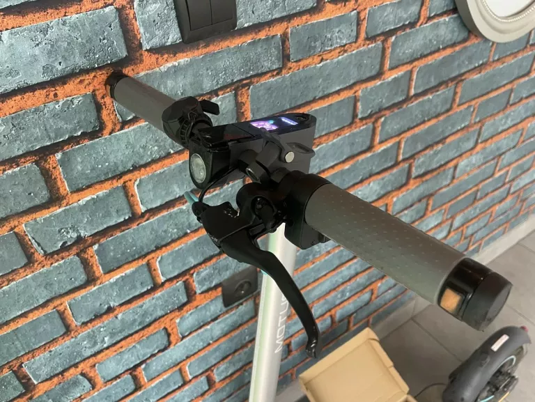 HULAJNOGA ELEKTRYCZNA MOTUS SCOOTY 10 LITE #OPIS! #ODBIÓR OSOBISTY!