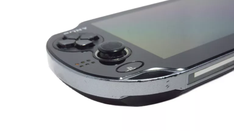KONSOLA SONY PS VITA PCH-1004 + GRA SLY COOPER THIEVES IN TIME