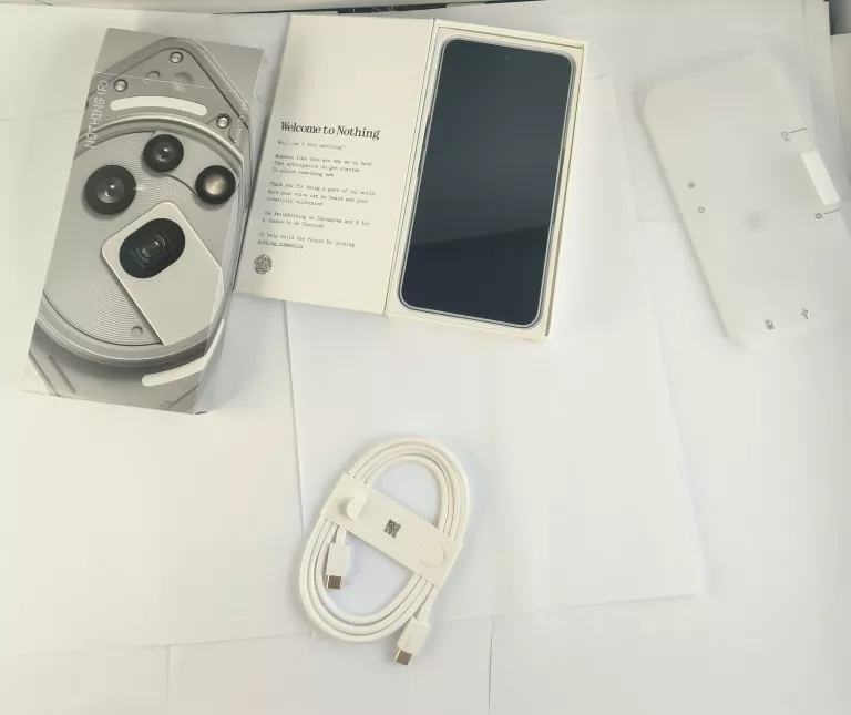 TELEFON NOTHING PHONE 3A PRO 12/256GB KOMPLET