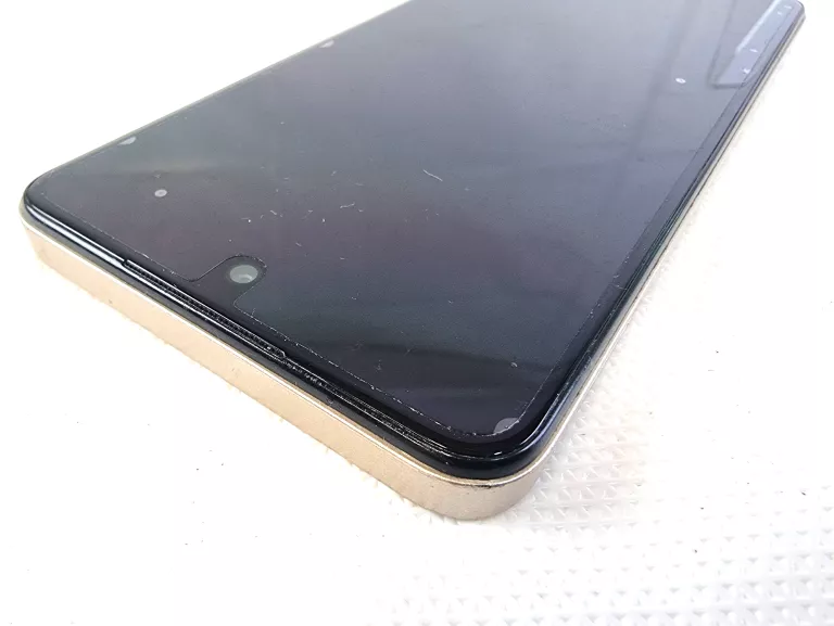 TELEFON INFINIX SMART 8