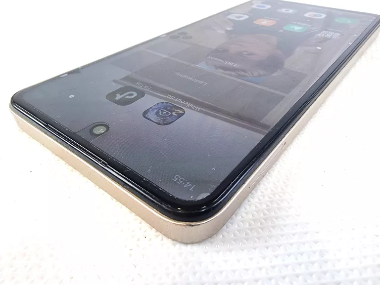 TELEFON INFINIX SMART 8