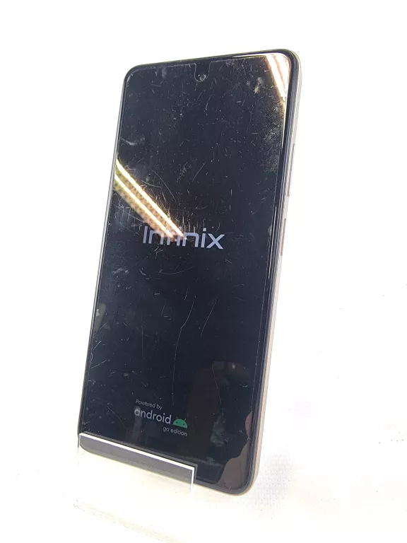 TELEFON INFINIX SMART 8