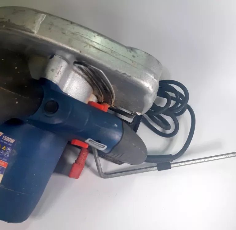 PILARKA RĘCZNA TARCZOWA 1500W 185MM DEDRA DED7925