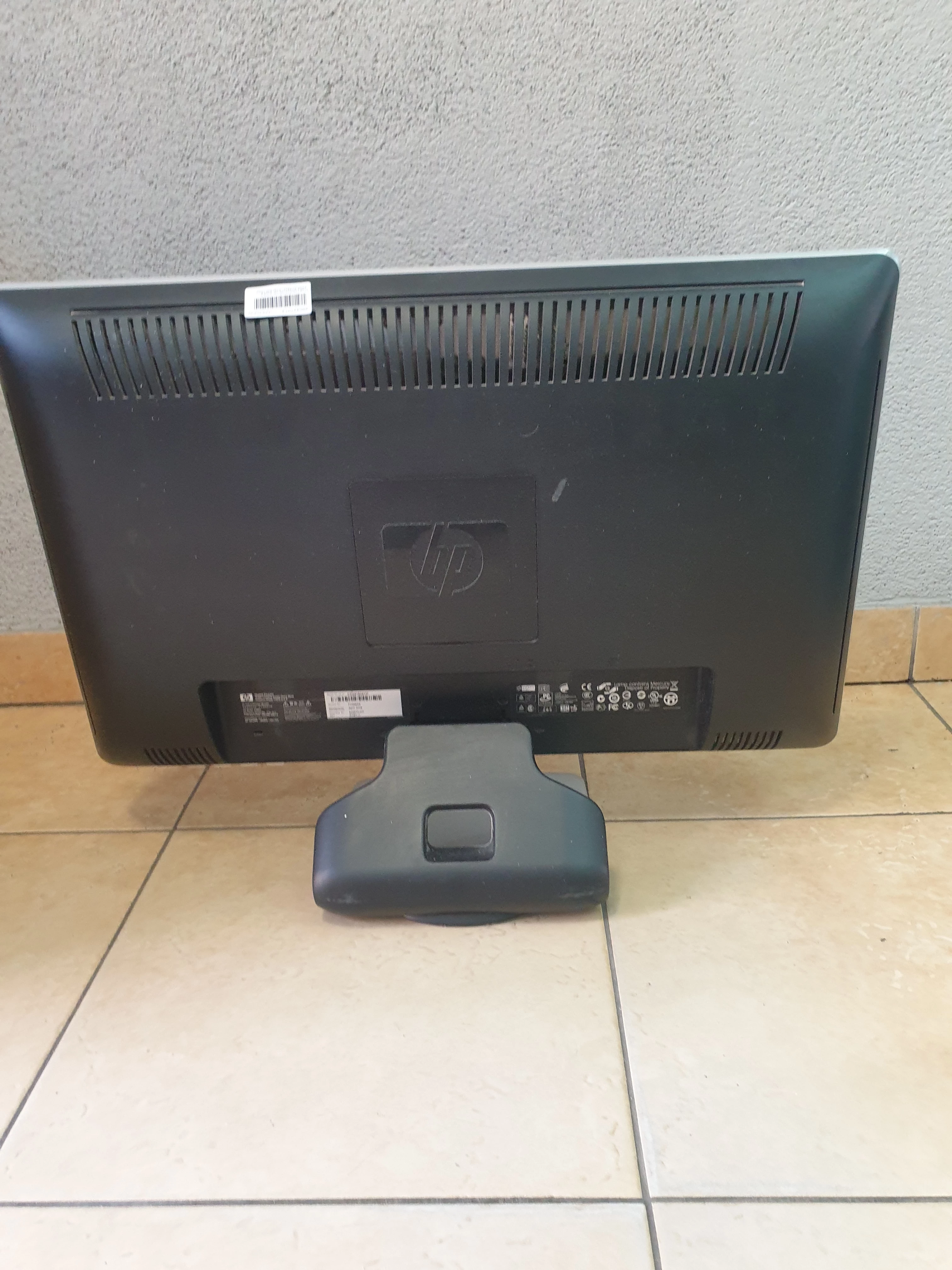 monitor-hp-2309m-z-zasilaczem-i-kablem-hdmi-stan-11323-1