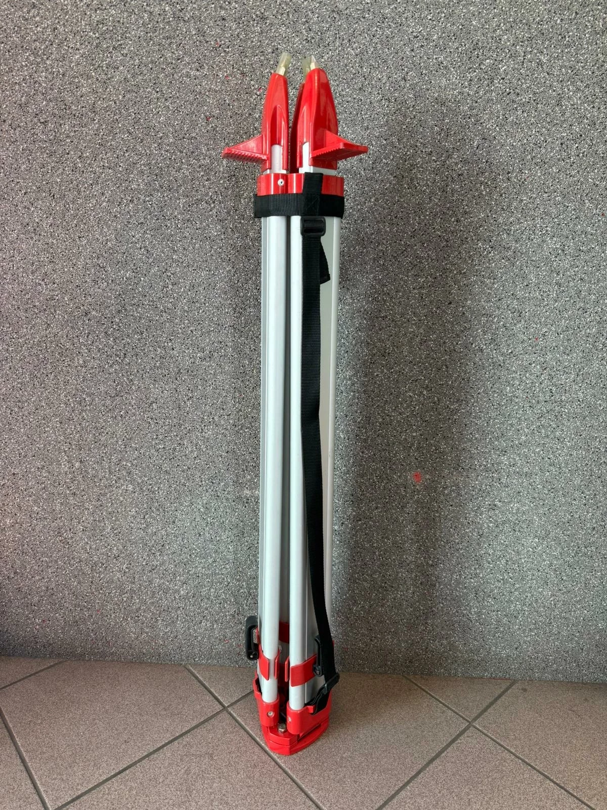 laser-rotacyjny-lamigo-spin-220g-kpl-statyw-wysokosc-produktu-19000