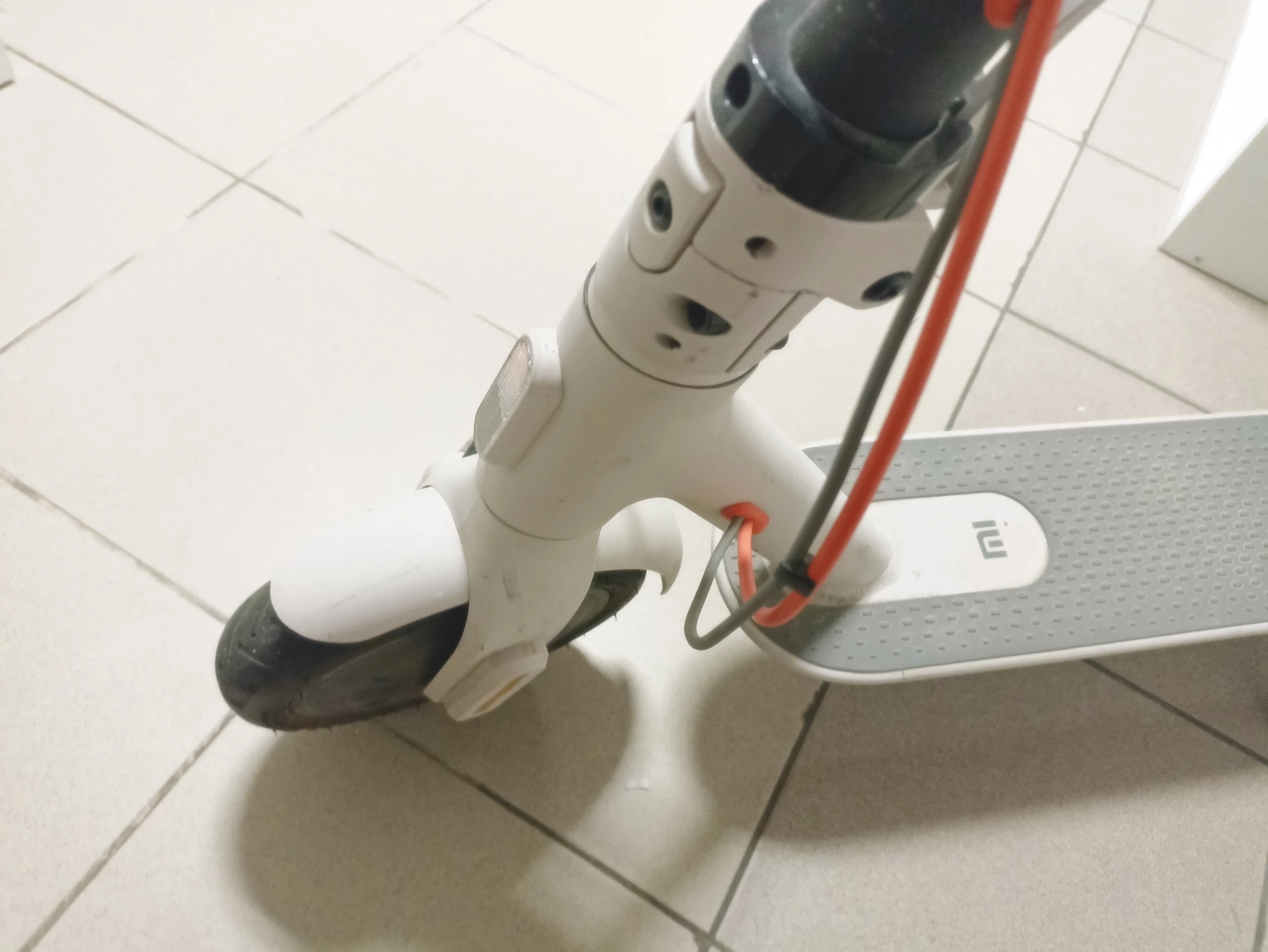 hulajnoga-xiaomi-mi-electric-scooter-3-moc-silnika-60000