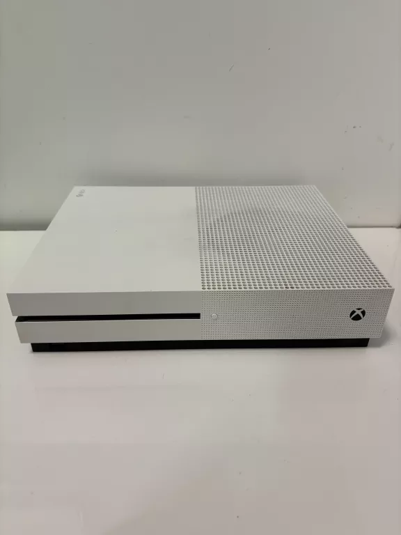 KONSOLA XBOX ONE S (1681) 1TB + 2 PADY + 2 GRY