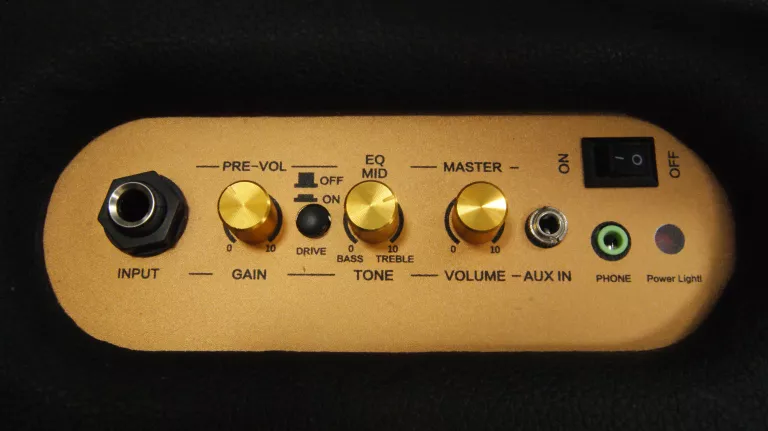 GITARA ELEKTRYCZNA ZESTAW PYLE PMGTRKT101 DO NAUKI/ Z WZMACNIACZEM