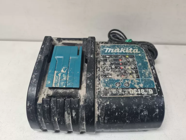 MAKITA AKUMULATOR BL1830B I ŁADOWARKA DC18SD