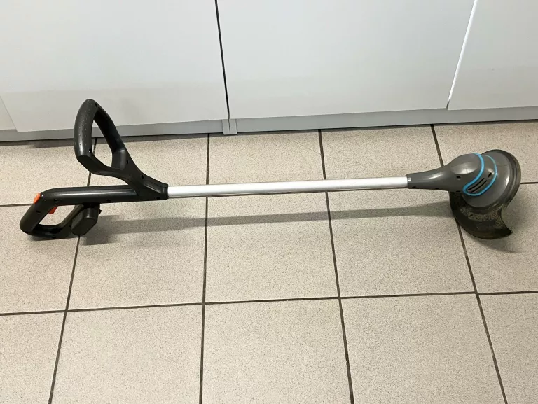 PODKASZARKA AKUMULATOROWA GARDENA SMALLCUT LI-23R