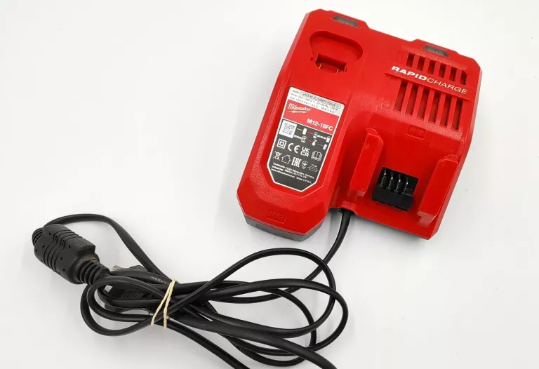 ŁADOWARKA MILWAUKEE M12-18 FC