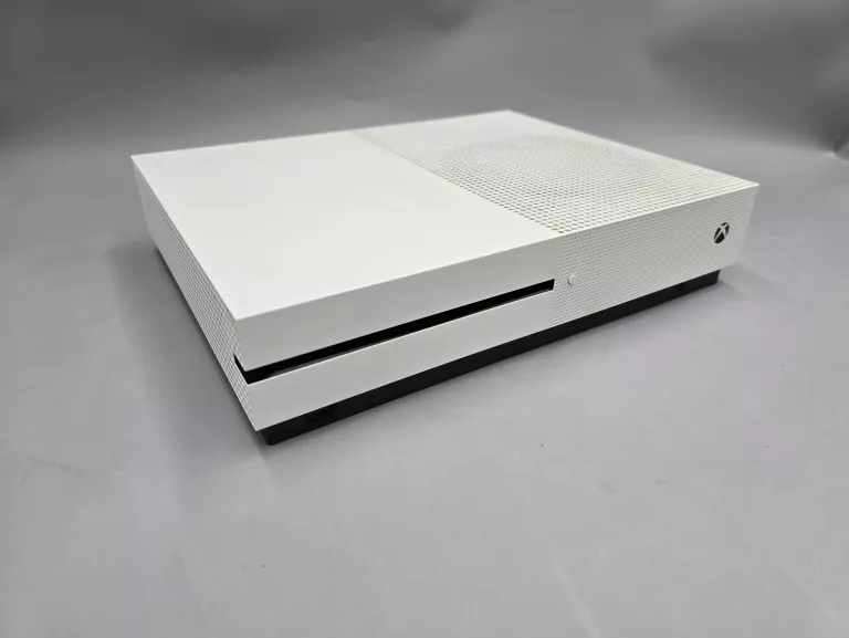 KONSOLA XBOX ONE S 1TB PAD + 2GRY PUDEŁKO
