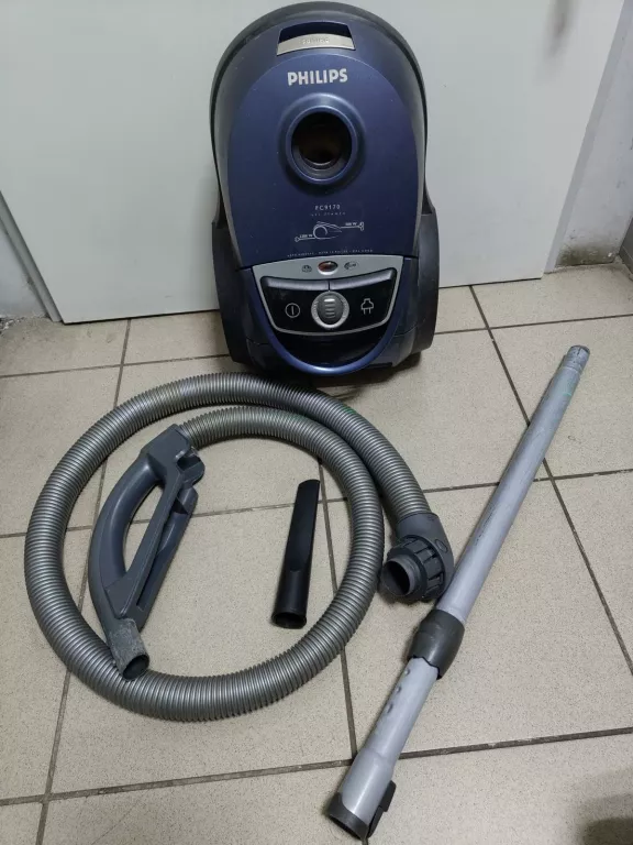 ODKURZACZ TRADYCYJNY PHILIPS FC9170 BRAKUJE KÓŁEK