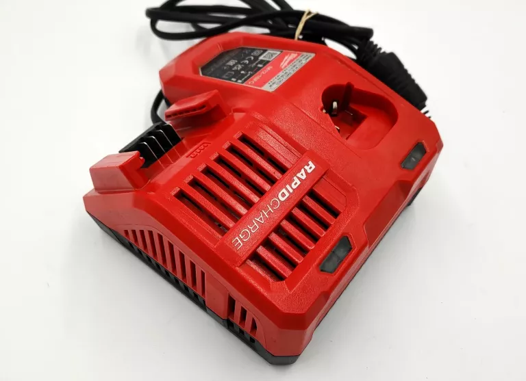 ŁADOWARKA MILWAUKEE M12-18 FC