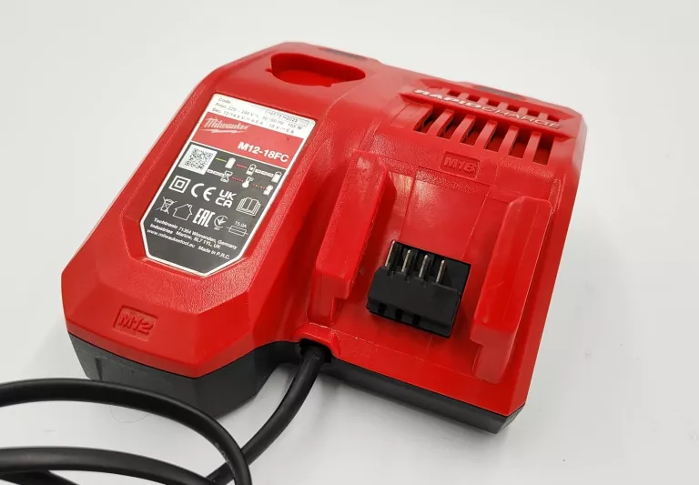 ŁADOWARKA MILWAUKEE M12-18 FC