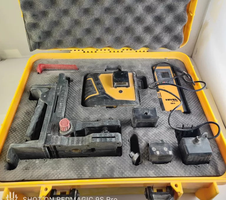 LASER KRZYŻOWY NIVEL SYSTEM CL3D KOMPLET