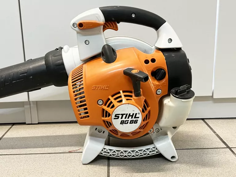 DMUCHAWA SPALINOWA STIHL BG 86