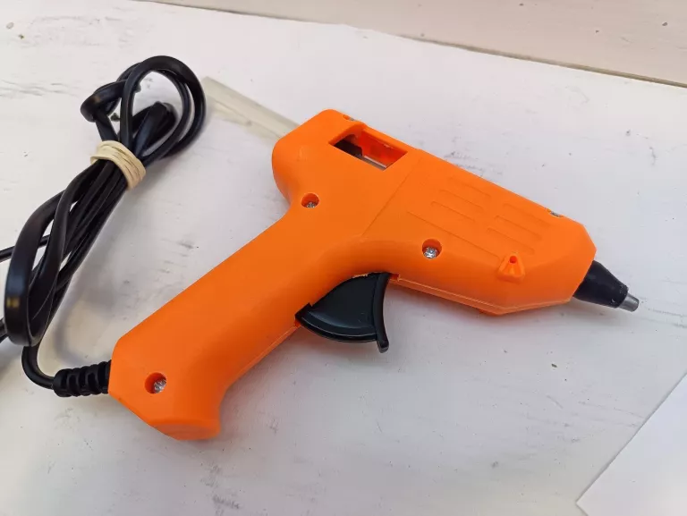 pistolet-na-klej-20w-ean-gtin-6971111115027