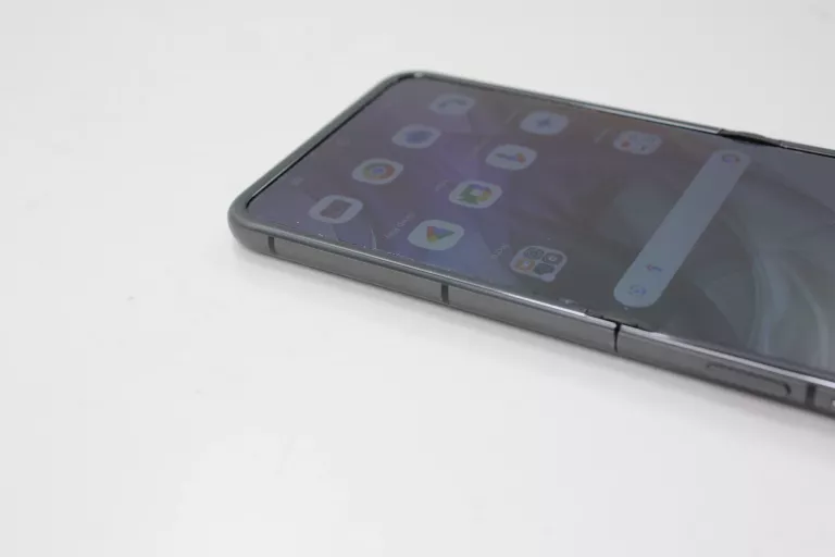 TELEFON MOTOROLA RAZR 50 256GB