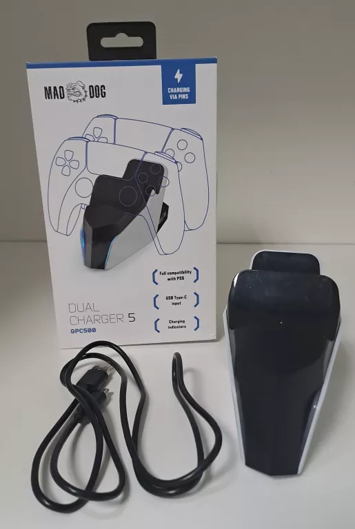 STACJA ŁADUJĄCA MAD DOG GPC500 (PS5) PUDEŁKO