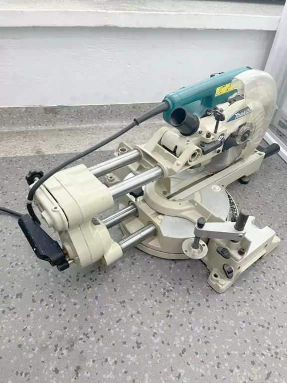 UKOŚNICA PILARKA STOŁOWA MAKITA LS0714L