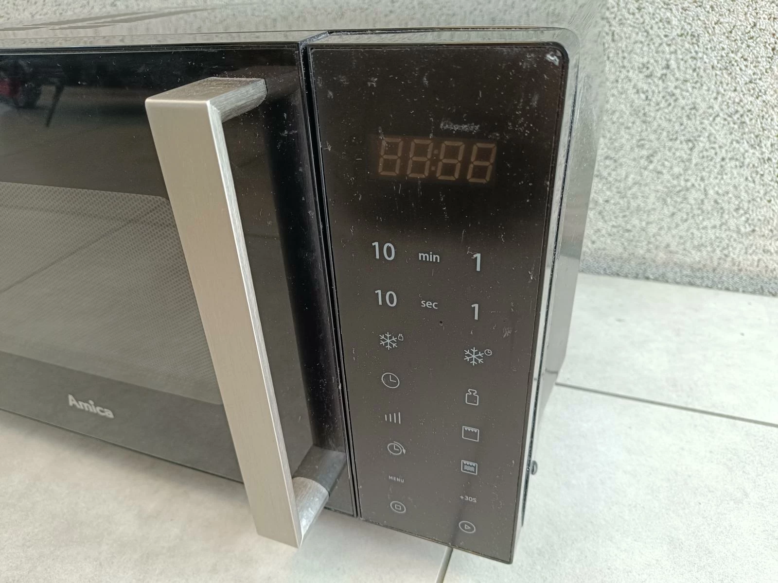 kuchenka-mikrofalowa-amica-amgf23e1gfb-23l-ean-gtin-5906006031336