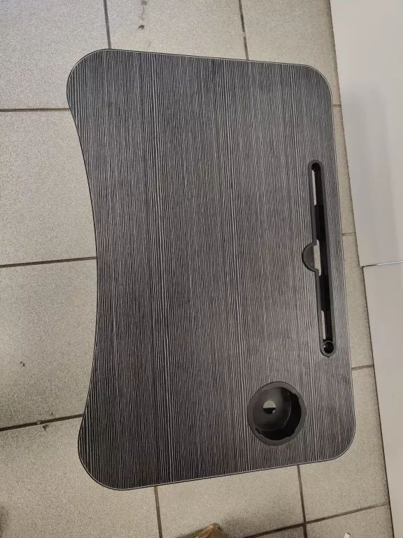 SKŁADANY STOLIK POD LAPTOPA
