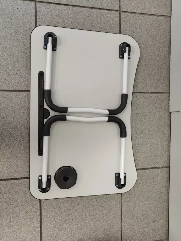 SKŁADANY STOLIK POD LAPTOPA