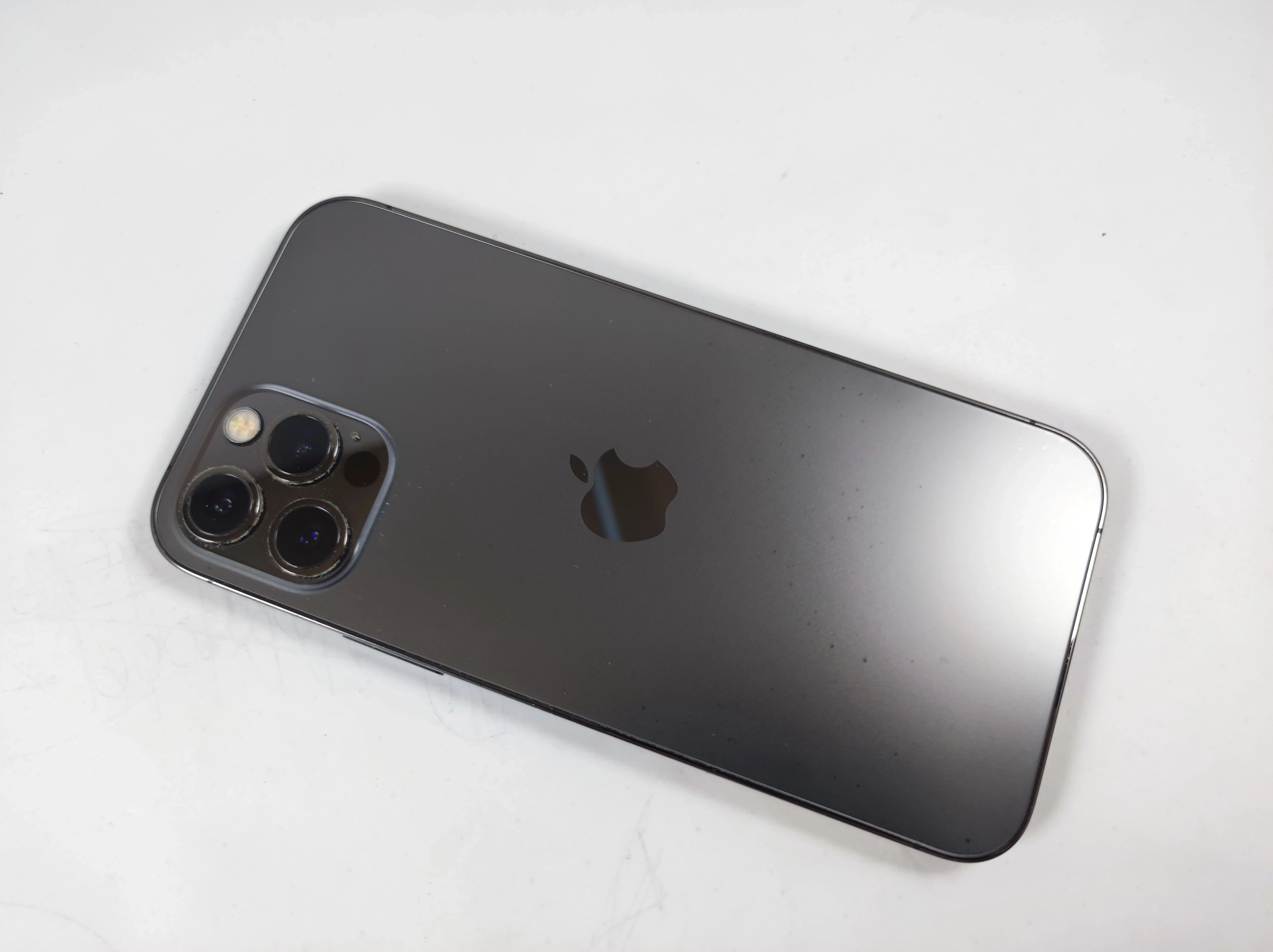 apple-iphone-12-pro-128gb-sprawny-bez-blokad-bat77-ean-gtin-194252037577