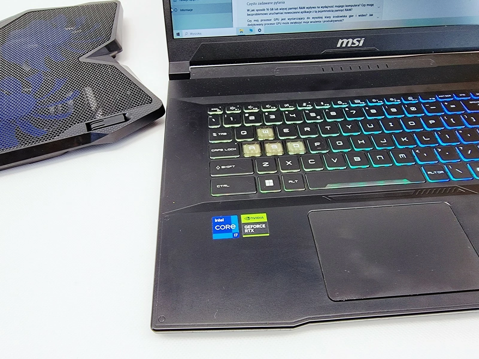 laptop-msi-katana-17-b13vfk-841xpl-173i716gb1tb-akcesoria-seria-procesora-4366-10