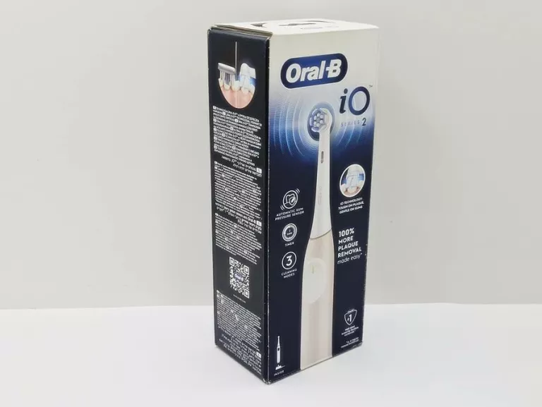 SZCZOTECZKA ORAL-B IO SERIES 2