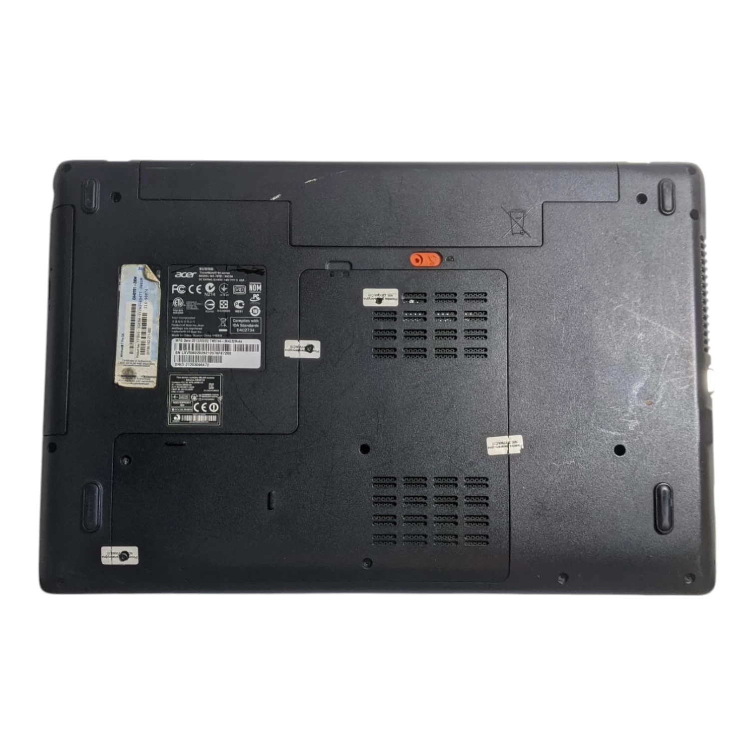 laptop-acer-travelmate-5744-n17q4-i3-m380-4-gb-ram-256gb-przekatna-ekranu-1400