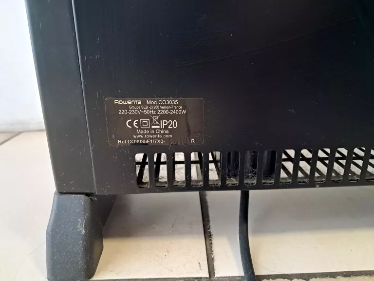GRZEJNIK ELEKTRYCZNY ROWENTA VECTISSIMO 2400W