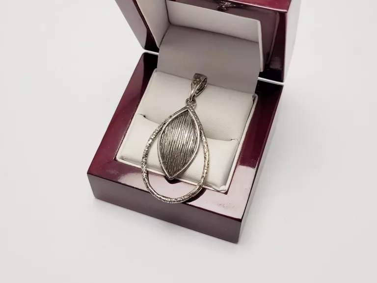 SREBRNA ZAWIESZKA 5,49G PR.925
