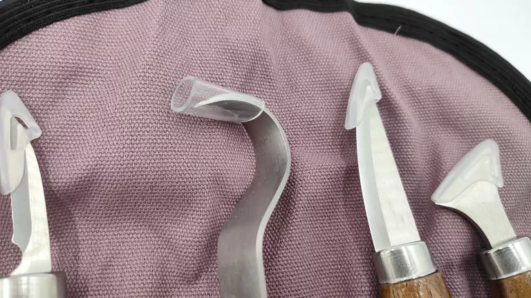 dluta-rzezbiarskie-do-drewna-z-etui-kod-producenta-chwcs24