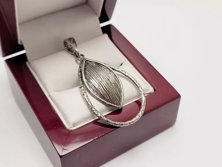 SREBRNA ZAWIESZKA 5,49G PR.925