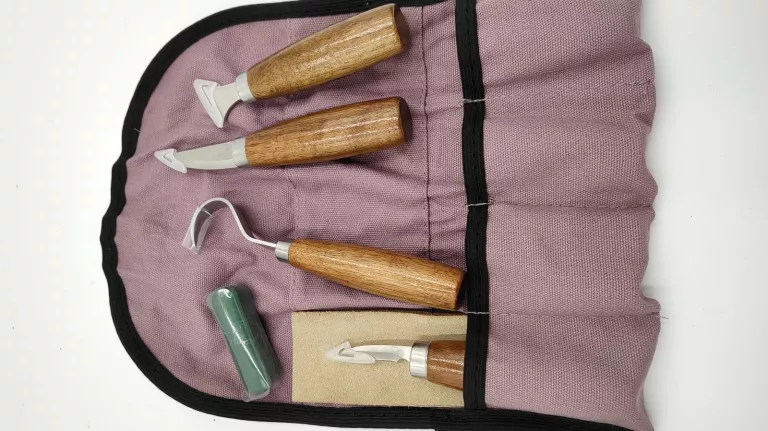 dluta-rzezbiarskie-do-drewna-z-etui-rynek-4-chodziez