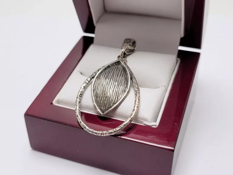 SREBRNA ZAWIESZKA 5,49G PR.925