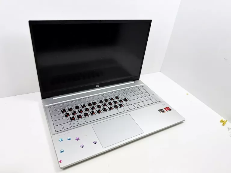 LAPTOP HP PAVILION LAPTOP 15-EH1113NW 15,6"