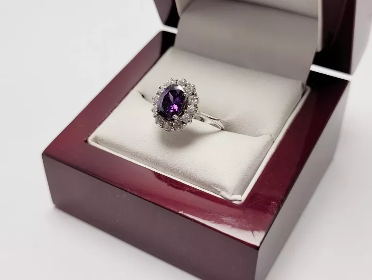 PIĘKNY SREBRNY PIERŚCIONEK 3,24G PR.925 ROZ.10