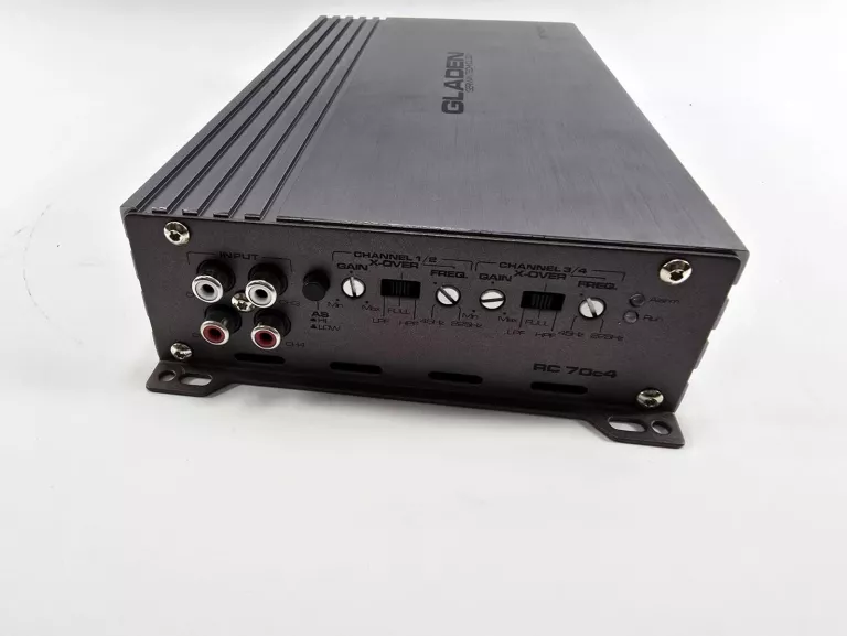 GLADEN RC 70C4, WZMACNIACZ 4-KANAŁOWY 105W RMS