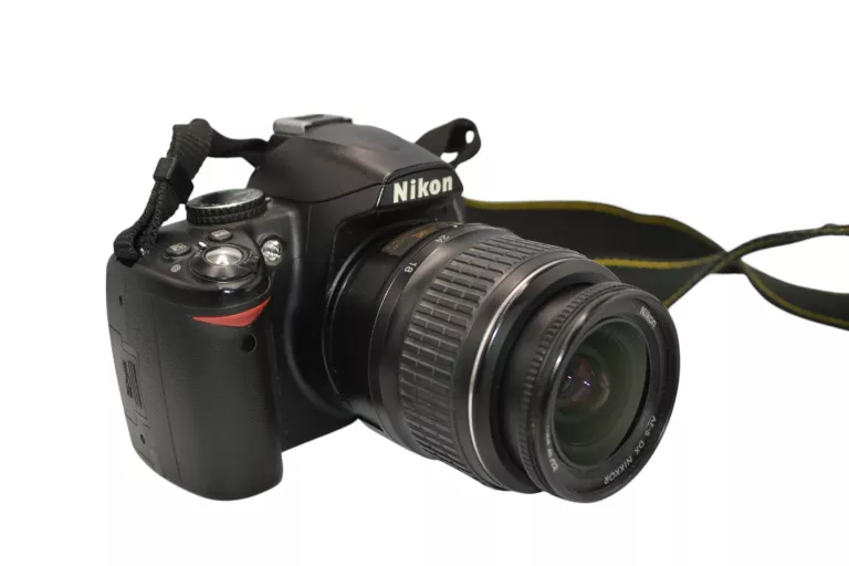 aparat-cyfrowy-nikon-d3000-obiektyw-dx-swm-af-s-nikon-10563-zdjec-grochowska-173-warszawa
