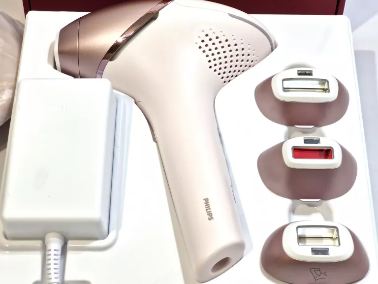 DEPILATOR IPL PHILIPS LUMEA 9900 SENSEIQ SMARTSKIN + 4 NASADKI BRI977/00