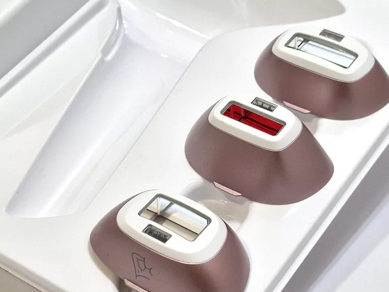 DEPILATOR IPL PHILIPS LUMEA 9900 SENSEIQ SMARTSKIN + 4 NASADKI BRI977/00