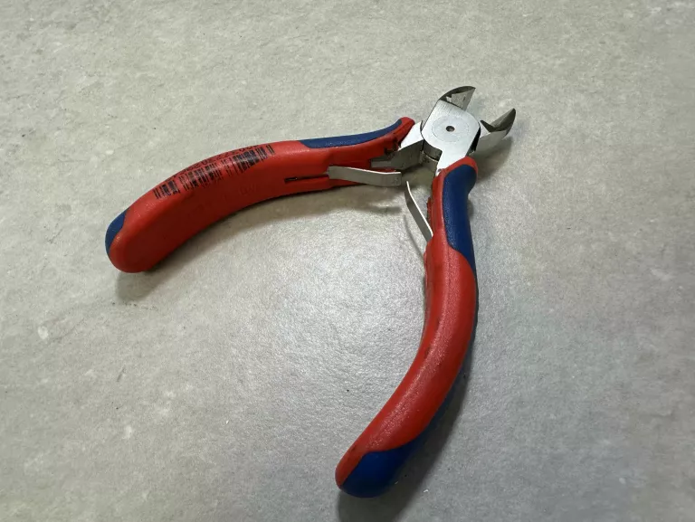 KNIPEX 70 15 110 OBCINAKI BOCZNE, SZCZYPCE TNĄCE