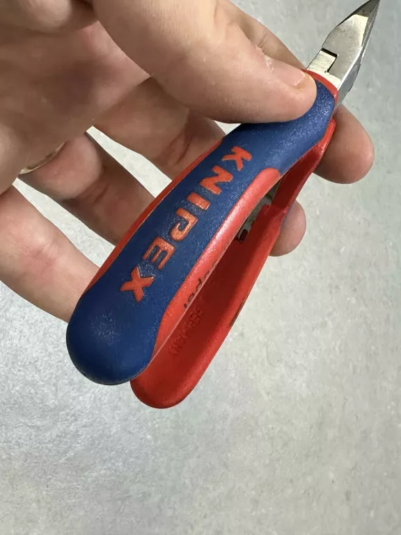 KNIPEX 70 15 110 OBCINAKI BOCZNE, SZCZYPCE TNĄCE