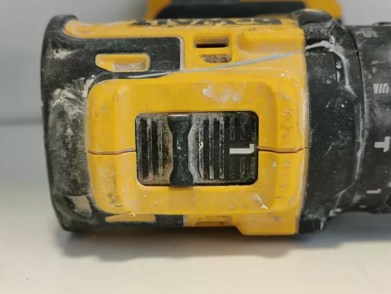 WKRĘTARKA DEWALT DCD709 18V AKUMULATOR 2AH ŁADOWARKA