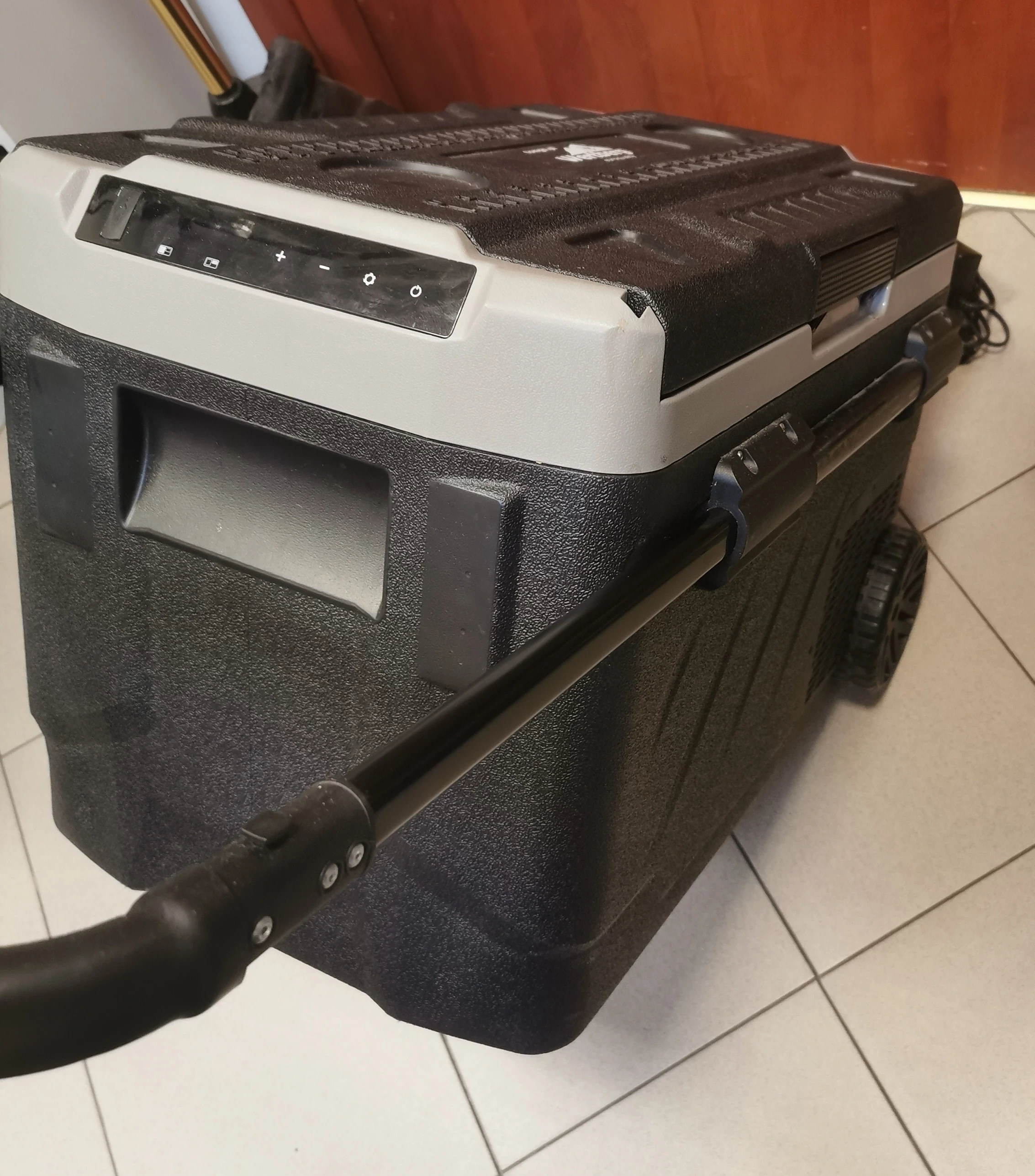 lodowka-kompresorowa-40l-wertberg-lt-640-bt-marka-248811-1053260