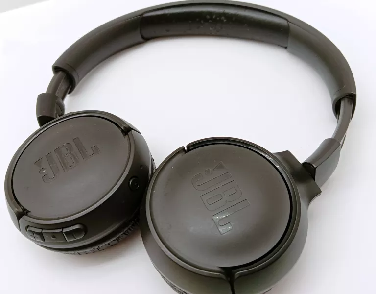 SŁUCHAWKI BEZPRZEWODOWE NAUSZNE JBL TUNE 500BT